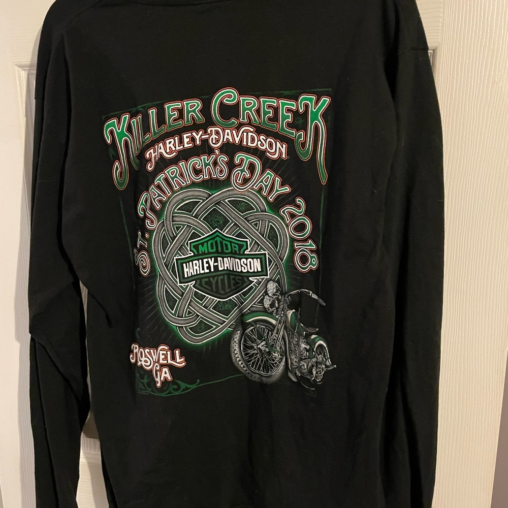 NWOT Men’s black longsleeve T-shirt